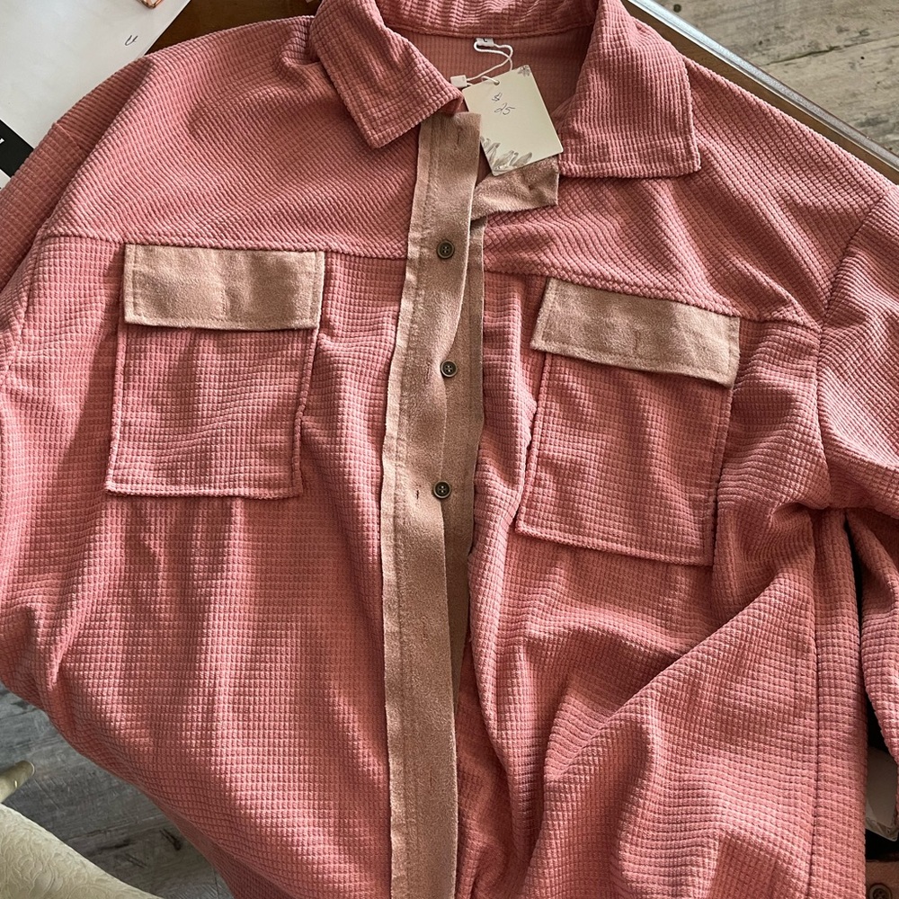 Longsleeve button up shirts very heavy Great for winter.